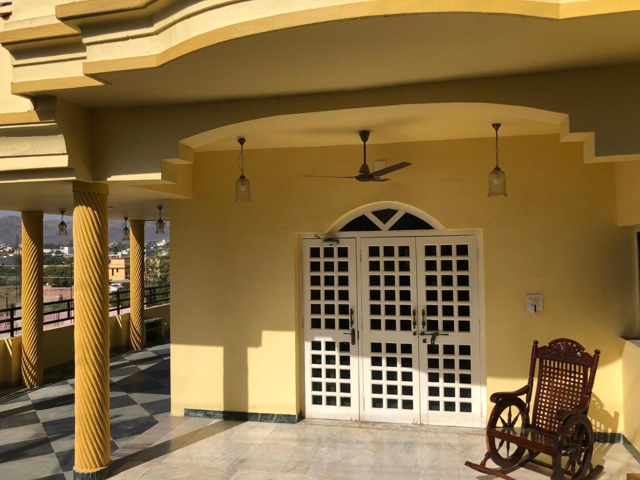 Jai Villa Homestay Udaipur Eksteriør bilde